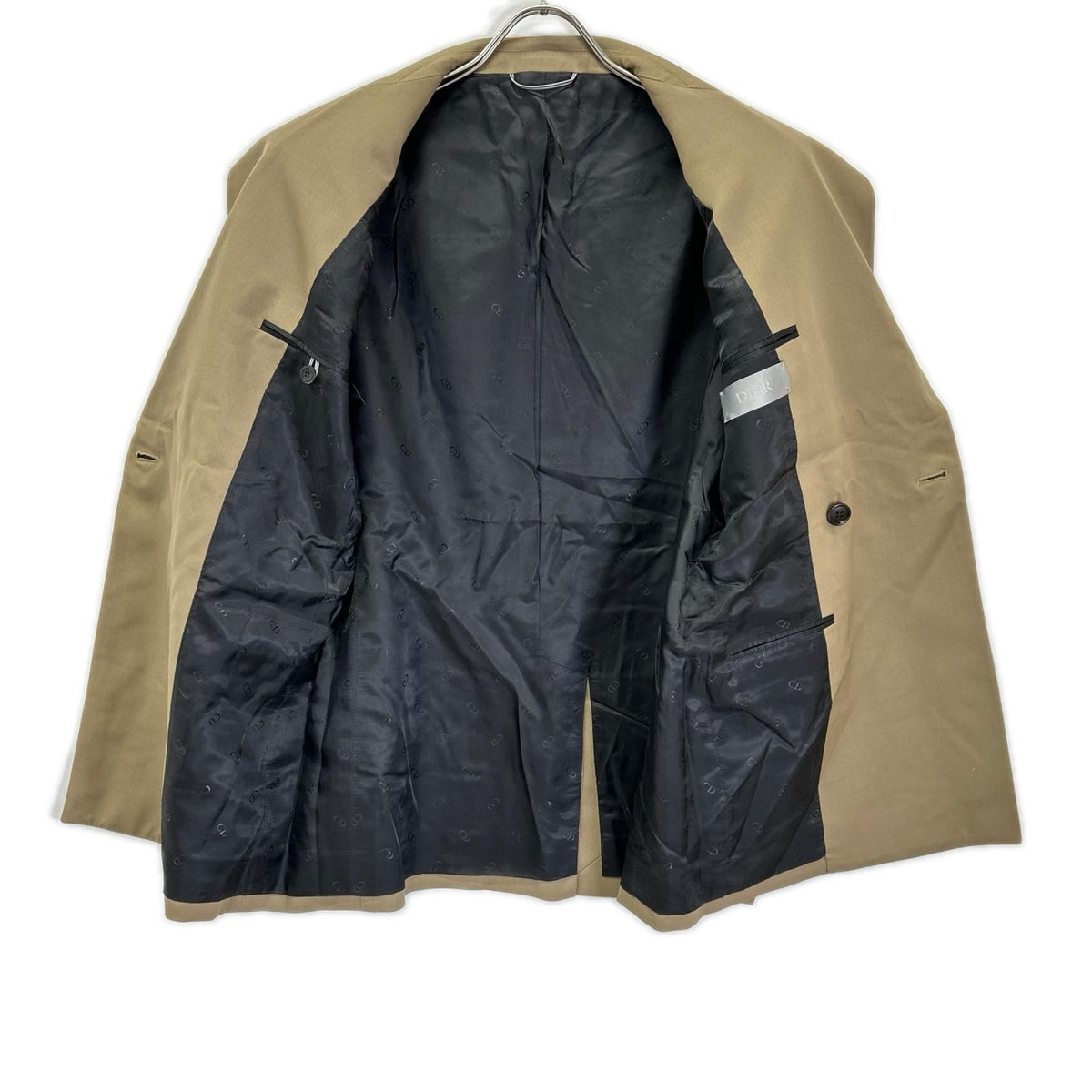 Dior HOMME ディオールオム 22aw 023c261c4739 テーラード ジャケット ダブルブレスト ピークドラペル 総裏 CDロゴ裏地 ジャケット