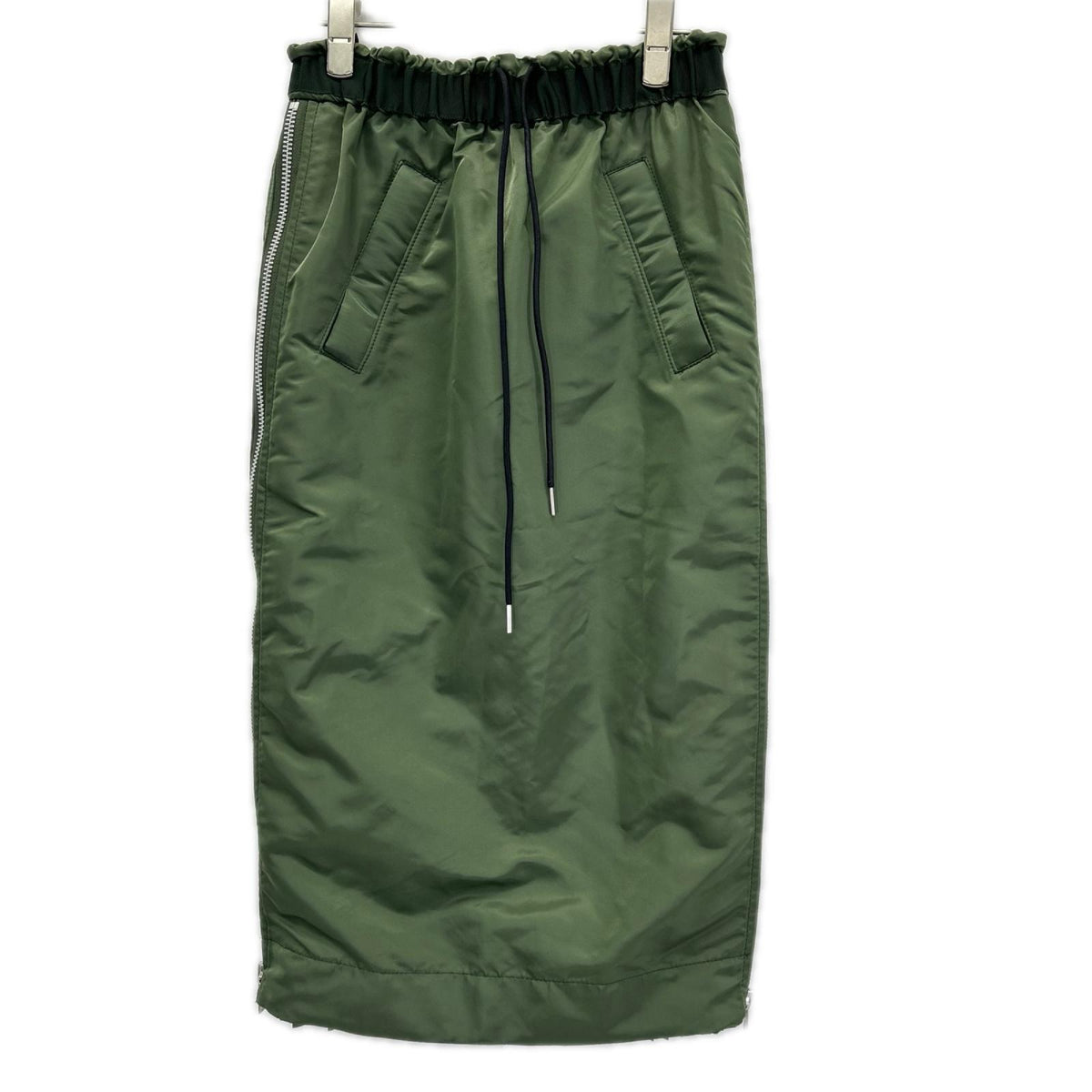 sacai サカイ SCW-073 23AW ナイロン ツイル スカート プリーツ サイドジップ カーキ スカート