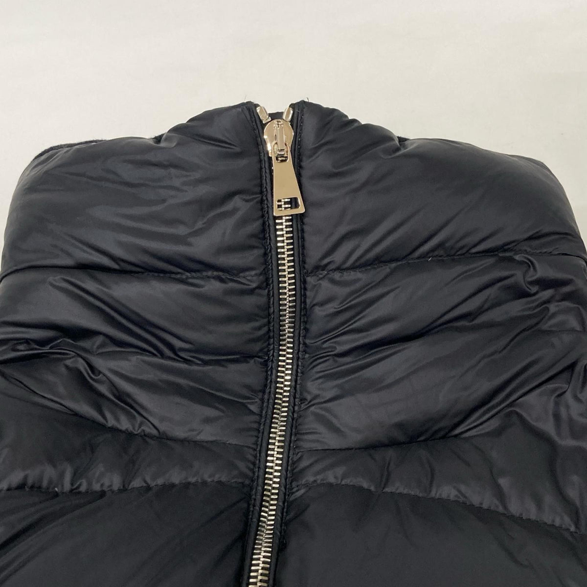 MONCLER モンクレール モンクレール TORCYN ナイロンダウンジャケット 00ブラック ジャケット