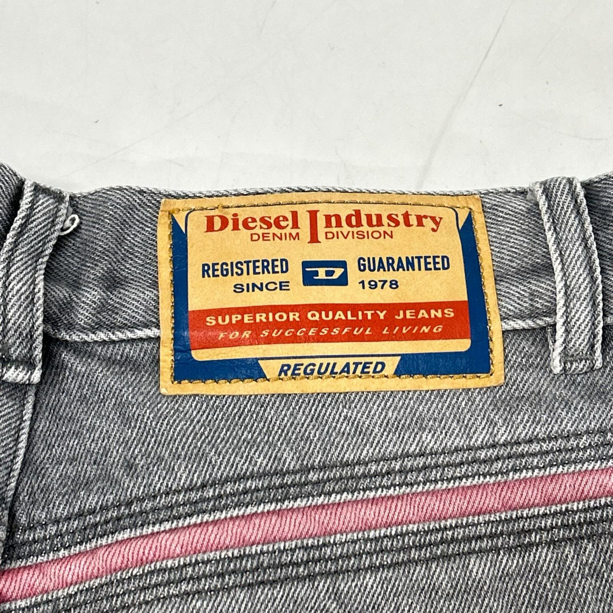 DIESEL ディーゼル 007C21956 D-Tulip Straight medium サイドラインデニム ボトムス