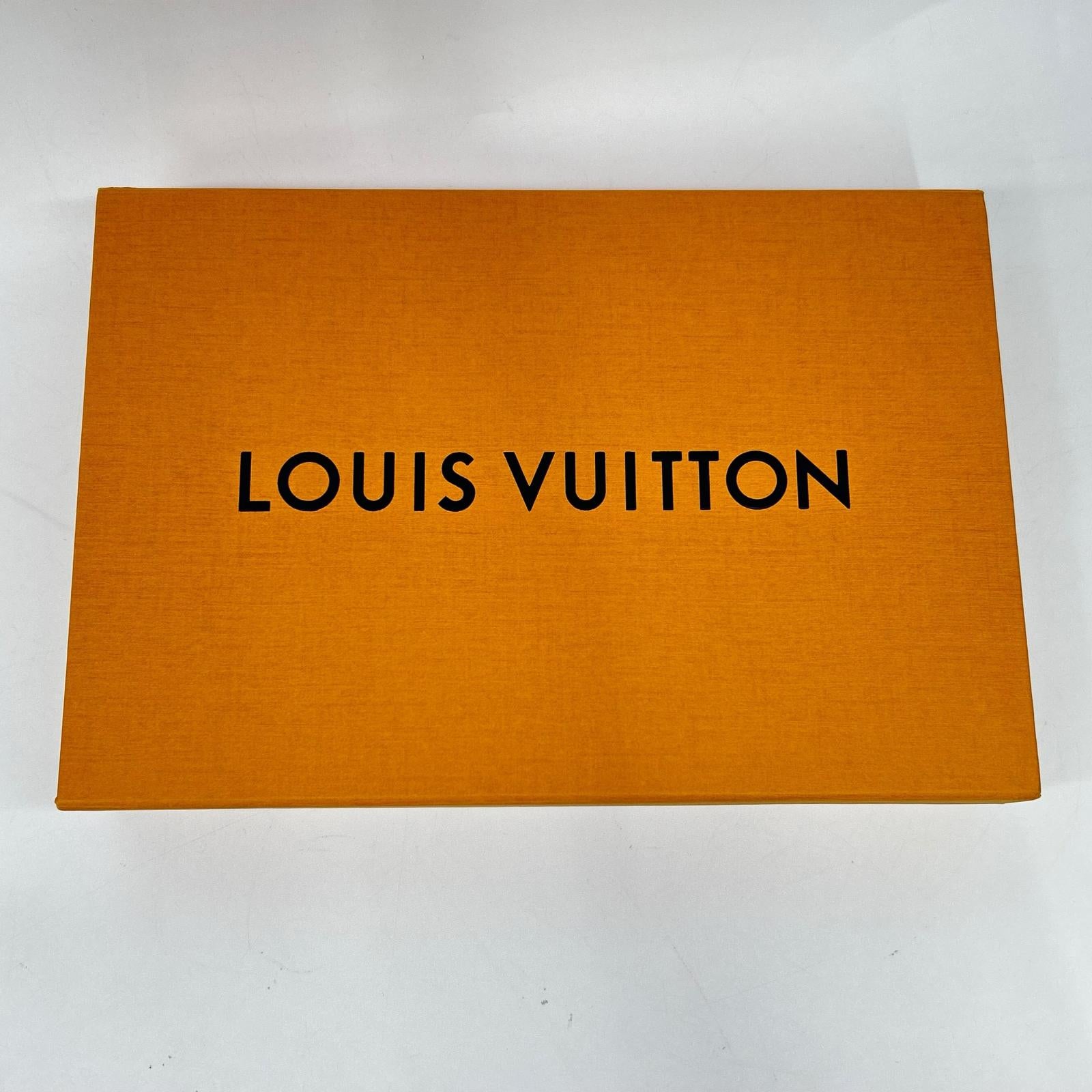 LOUIS VUITTON 路易威登 M70805 Monogram Shine 大方巾 围巾
