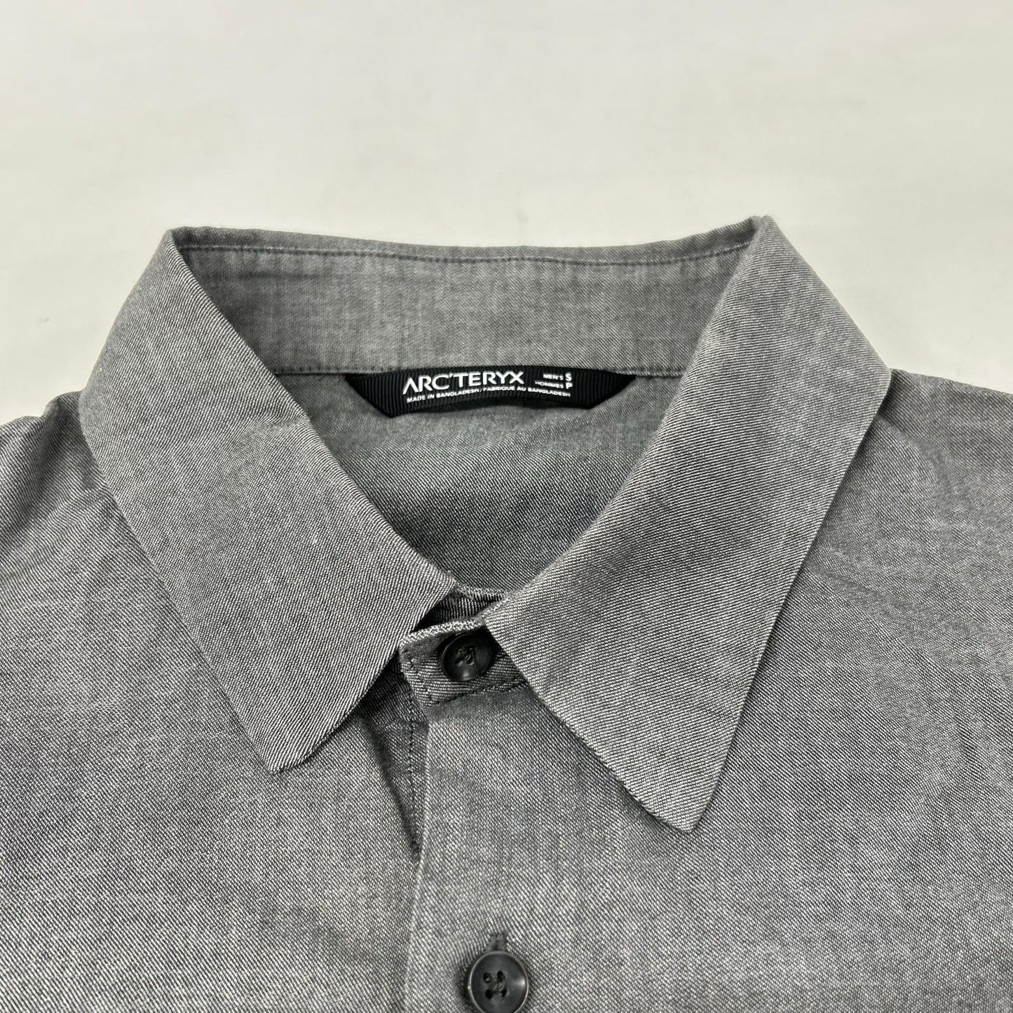 ARC'TERYX アークテリクス 15556 グレー Astute アスチュート 長袖シャツ トップス