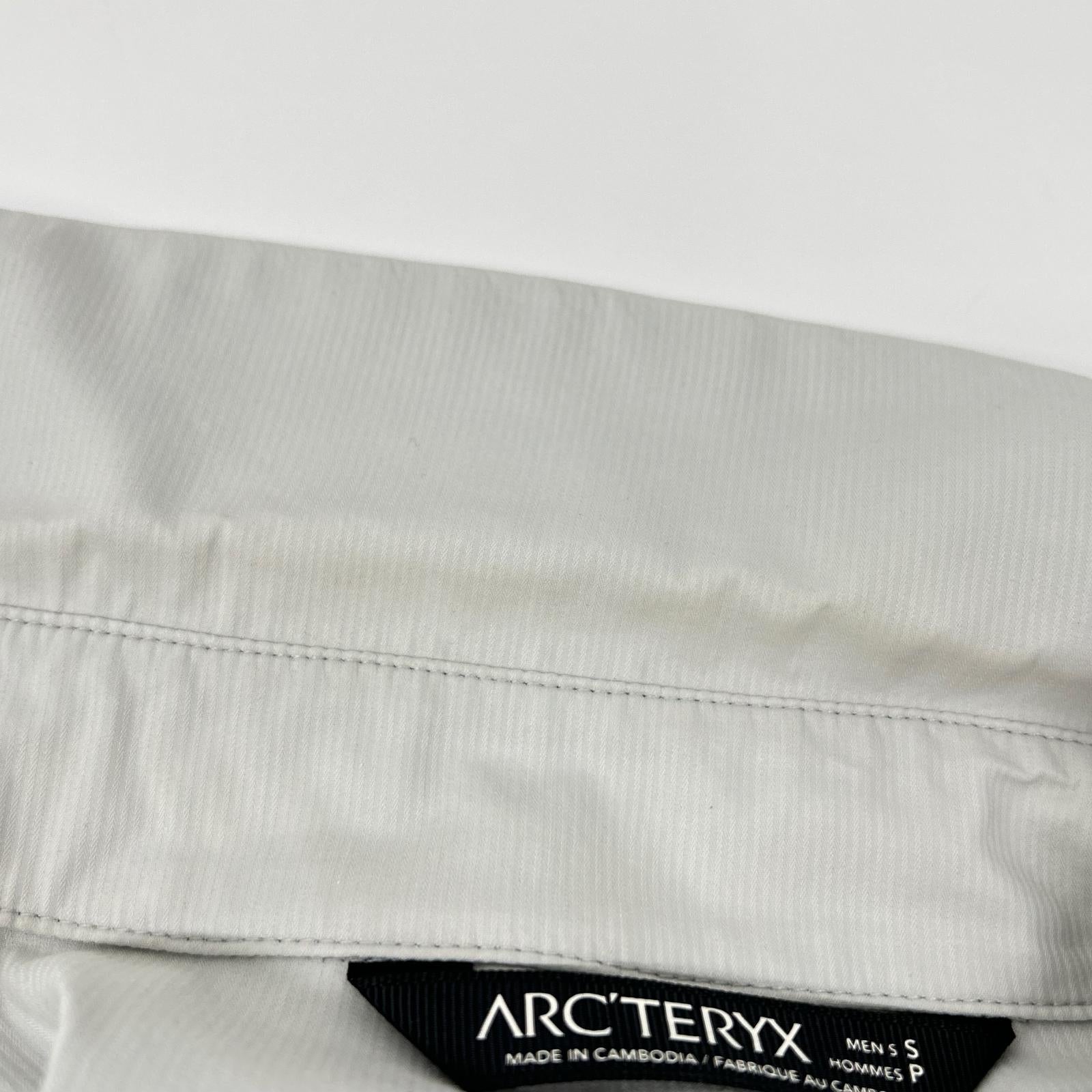 ARC'TERYX アークテリクス 19496 グレー ストライプ a2b SS ポロシャツ トップス