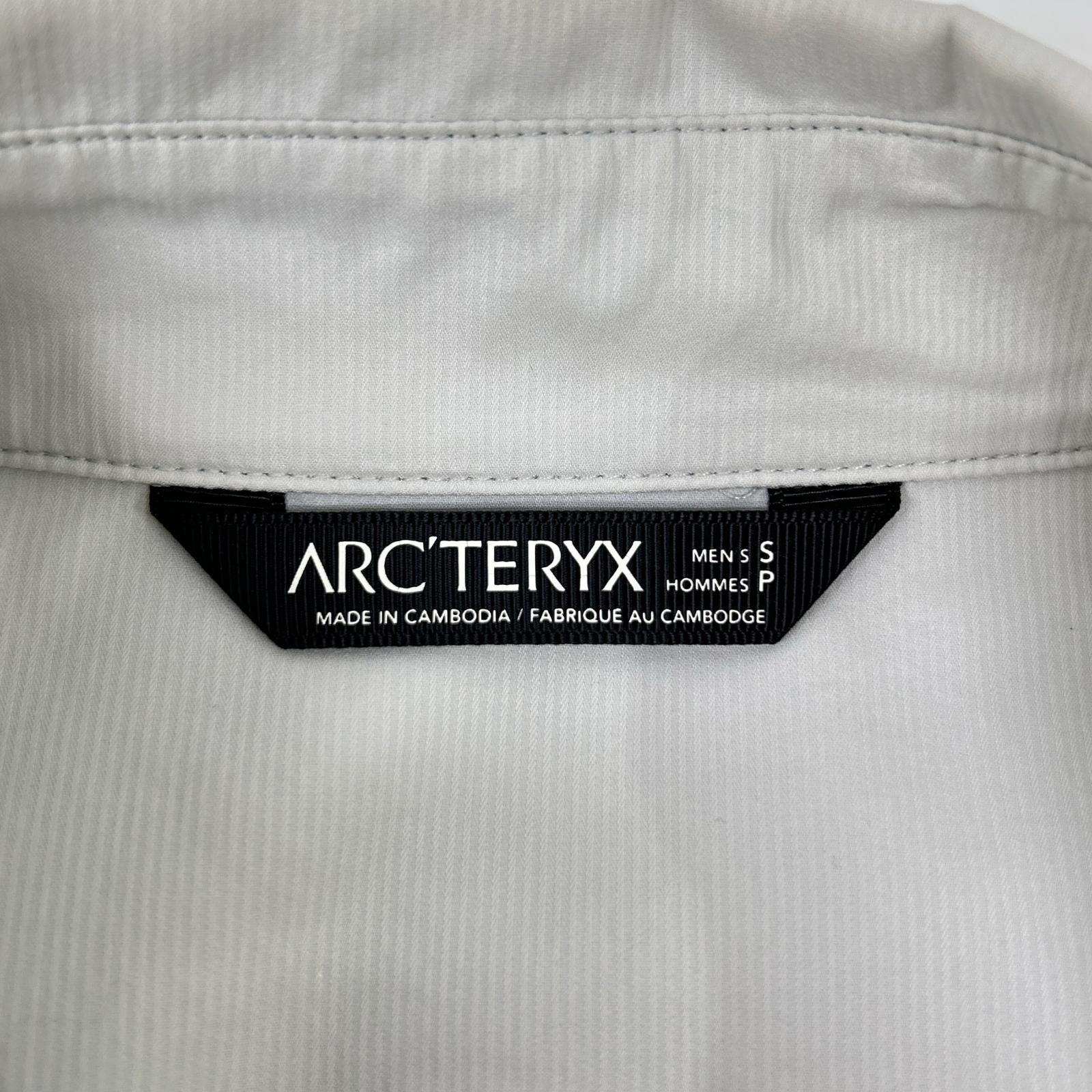 ARC'TERYX アークテリクス 19496 グレー ストライプ a2b SS ポロシャツ トップス