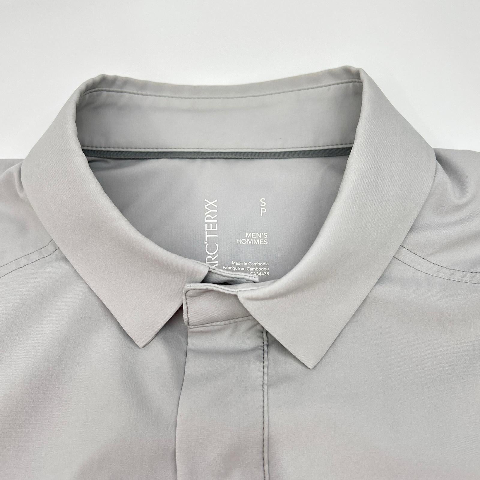 ARC'TERYX アークテリクス 19076 グレー スカイライン SS 半袖シャツ トップス