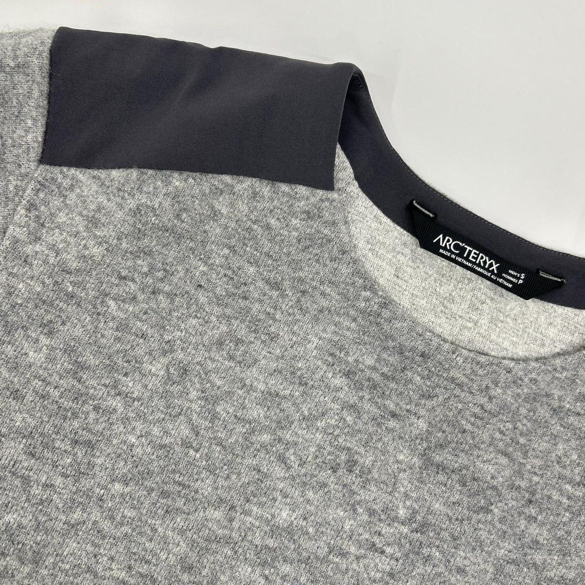 ARC'TERYX アークテリクス 20155 グレー ノバン クルーネック 長袖ニットセーター トップス