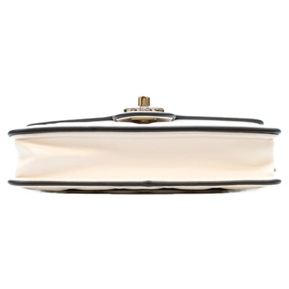 CHANEL シャネル 26SS AP4511 ホワイト×ブラック ラムスキン ゴールド金具 チェーンウォレット ショルダーバッグ