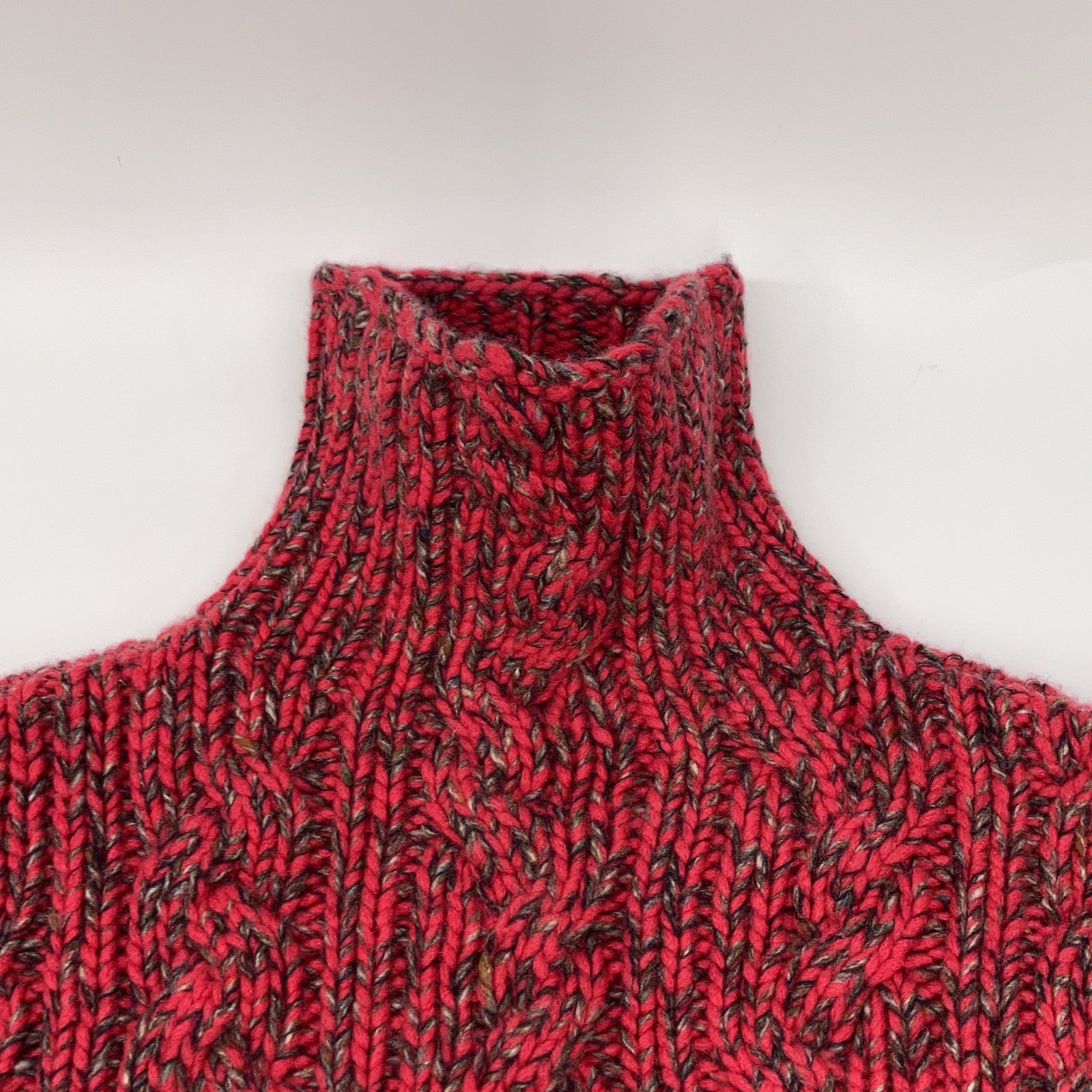 HERMES 1990s-2000s Red Cashmere Low-Gauge High-Neck Knit Tops