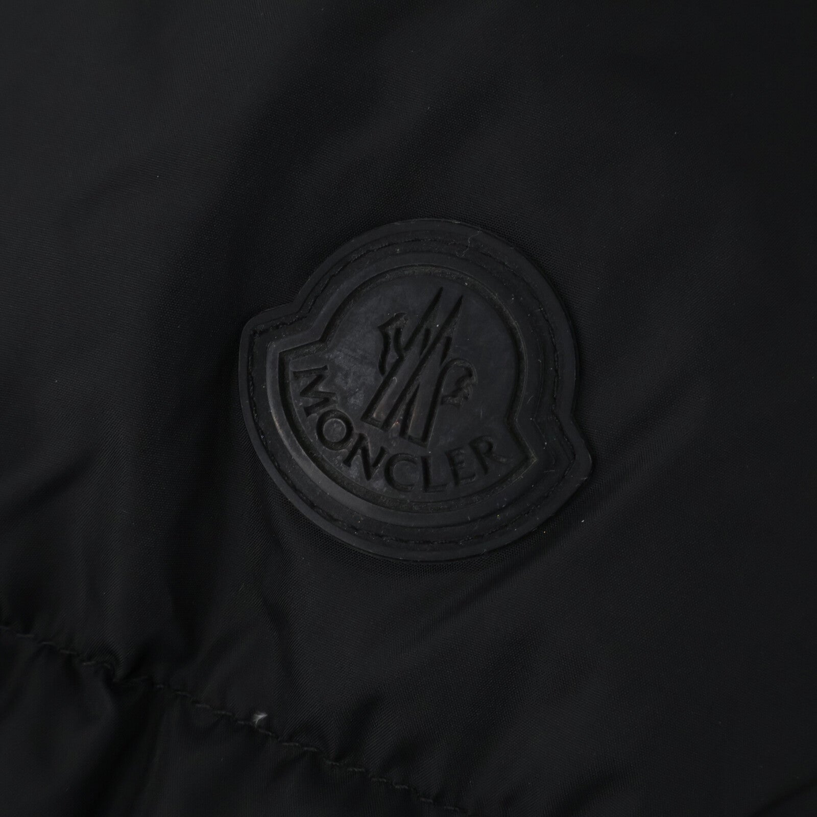 MONCLER モンクレール MONTCLA モンクラ 内側ロゴ刺繍グログランテープ フーディダウンジャケット ジャケット