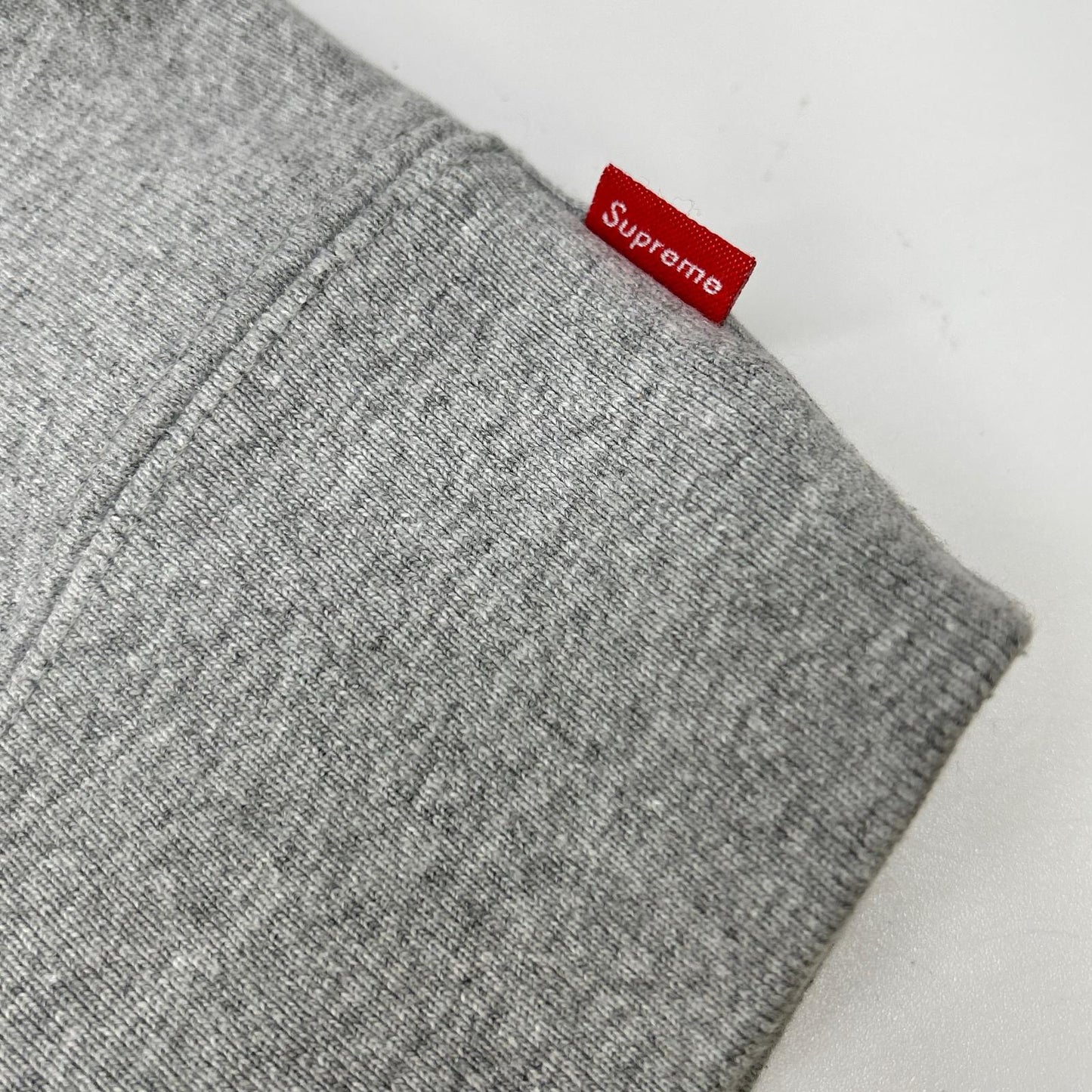 Supreme シュプリーム 22AW グレー Box Logo Crewneck トップス