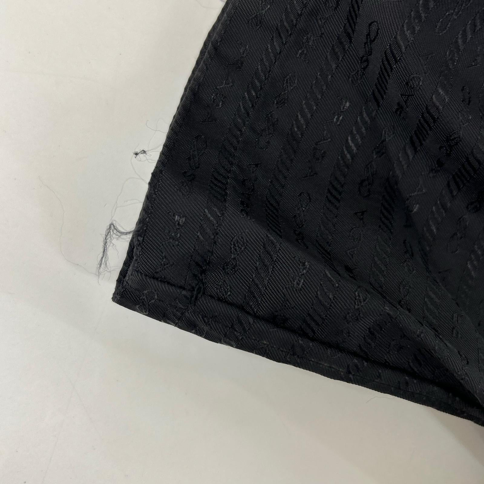 PRADA プラダ 【国内正規】SC620 S222 11FC RE-NYLON トライアングルロゴプレート フロントジップ 半袖シャツ トップス