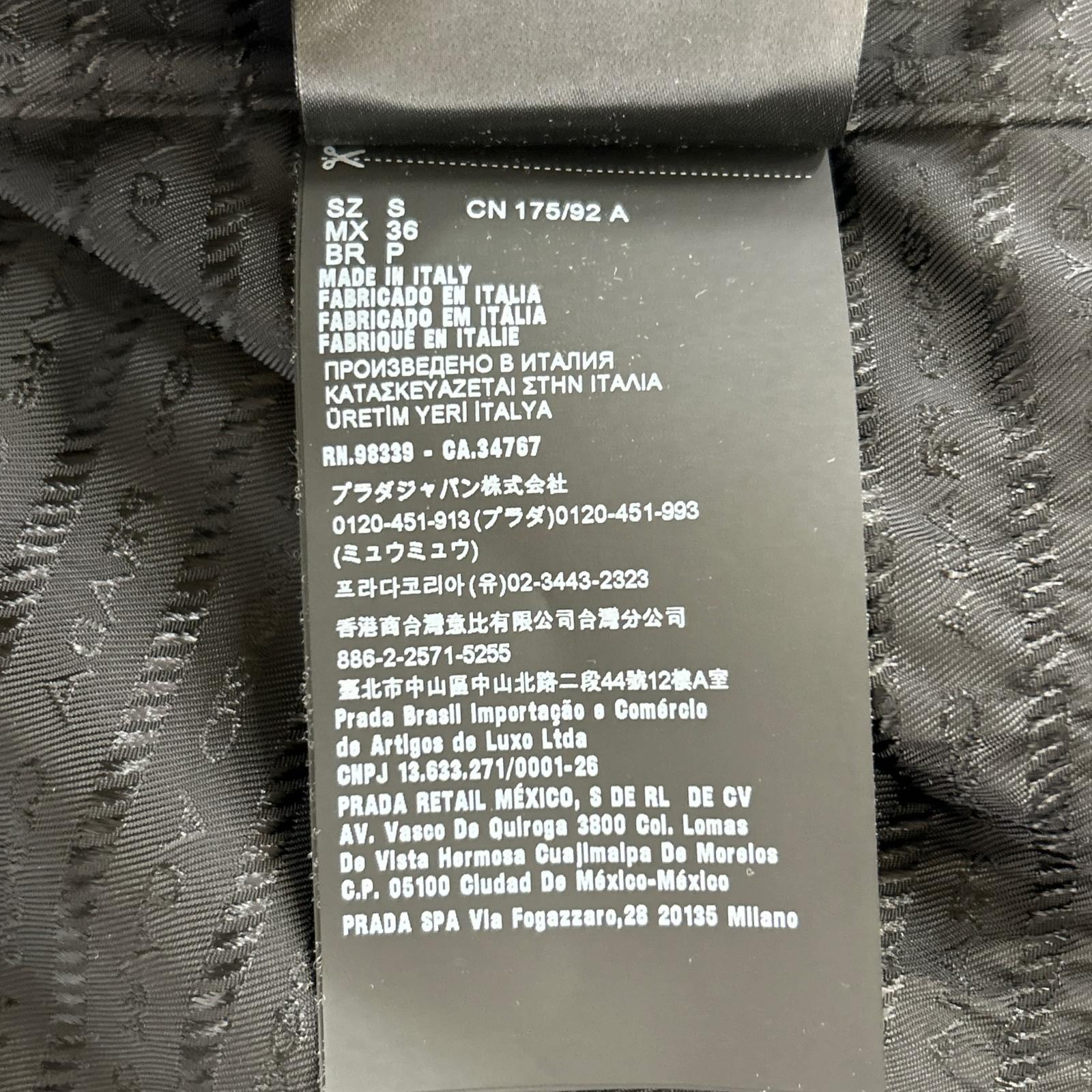 PRADA プラダ 【国内正規】SC620 S222 11FC RE-NYLON トライアングルロゴプレート フロントジップ 半袖シャツ トップス