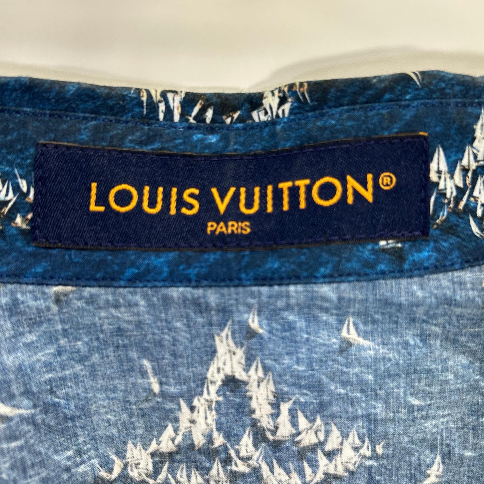 LOUIS VUITTON ルイヴィトン 【美品/国内正規/25年製】1AHVU3/RM252MM UYF HTS04W プリント モノグラム ショートスリーブシャツ トップス