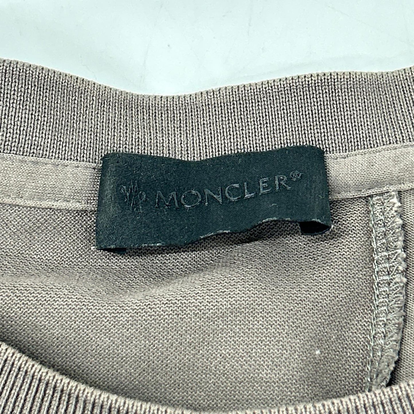 MONCLER モンクレール 【23年製】J10918C00059 SS T-SHIRT バックロゴ 半袖Tシャツ トップス