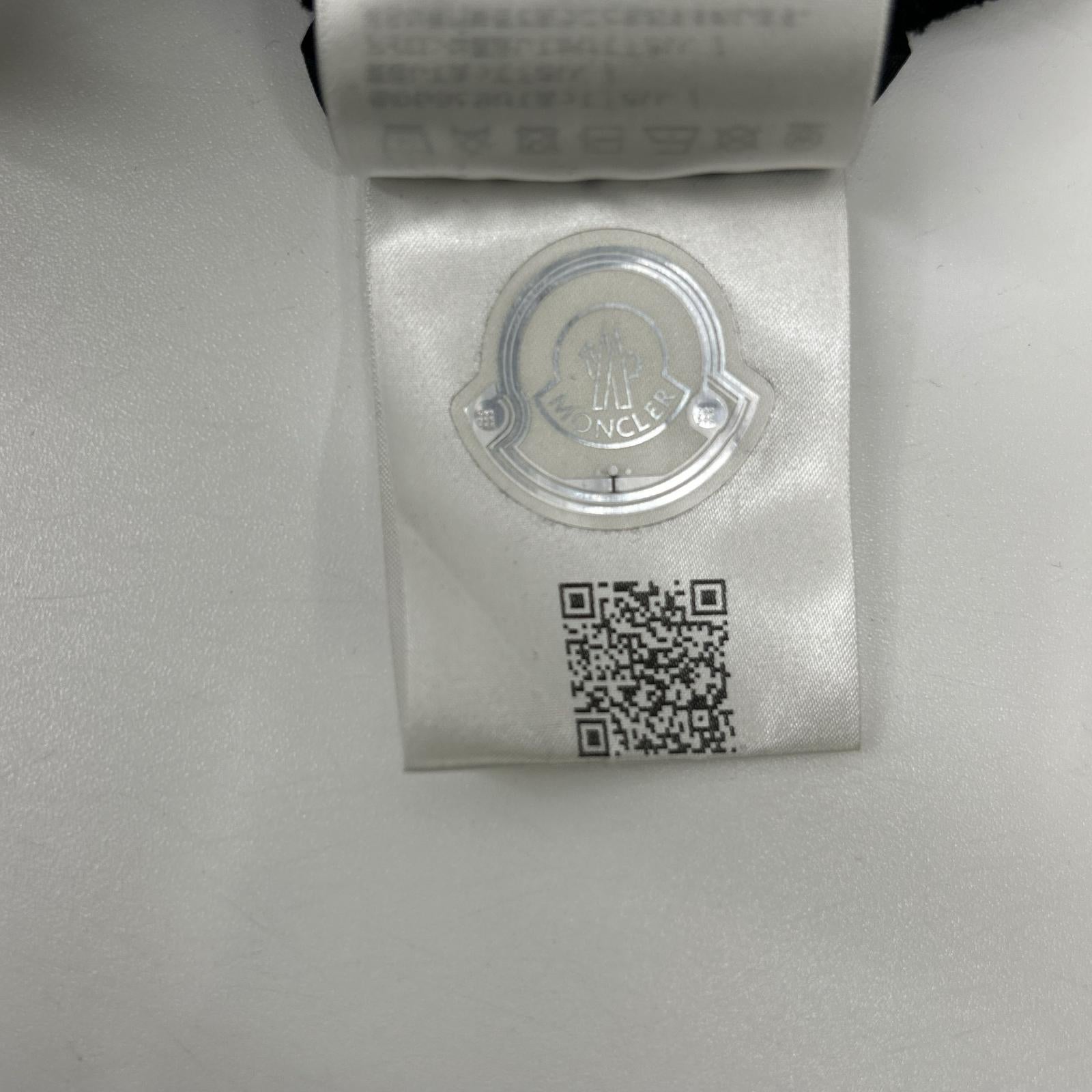 MONCLER モンクレール 【24年製】J20918D00008 LS T-SHIRT ロゴワッペン 長袖Tシャツ トップス