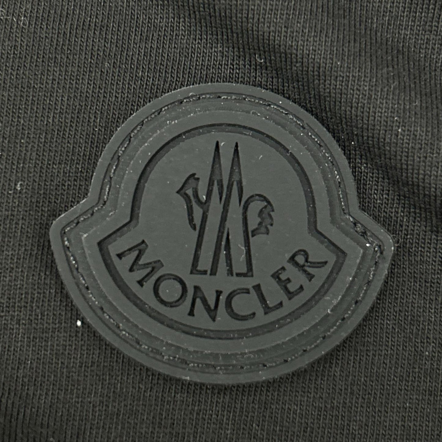 MONCLER モンクレール 【24年製】J20918D00008 LS T-SHIRT ロゴワッペン 長袖Tシャツ トップス