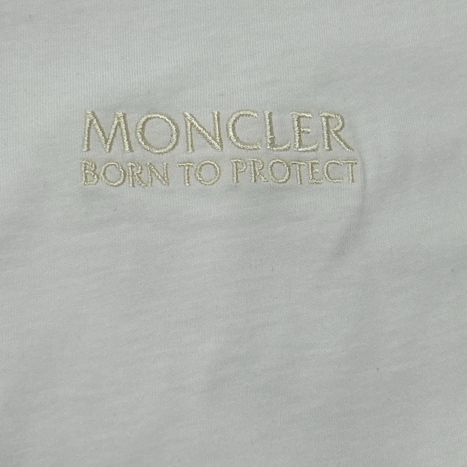 MONCLER モンクレール 23年製 I20918C00055 ホワイト フロントロゴ Tシャツ トップス