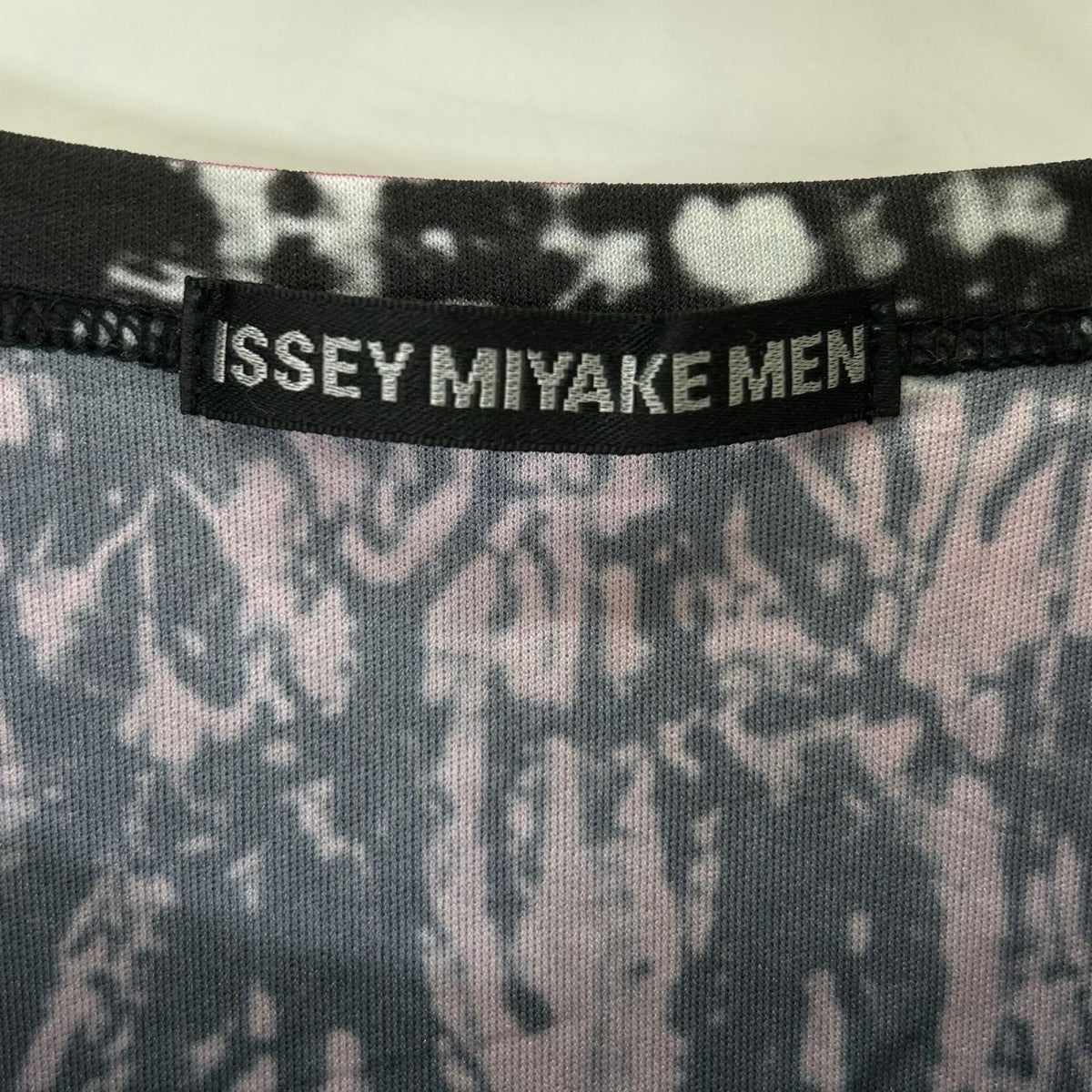 ISSEY MIYAKE MEN イッセイミヤケメン 14SS ME41JK179 レッド×グレー シワ加工 半袖Tシャツ トップス