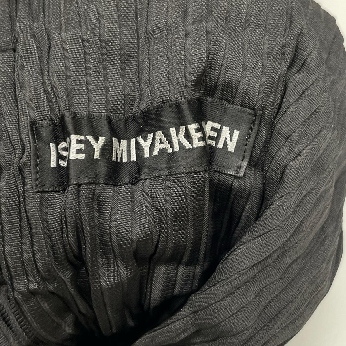 ISSEY MIYAKE MEN イッセイミヤケメン 13AW ME33FD252 ブラック プリーツ ジャケット ジャケット