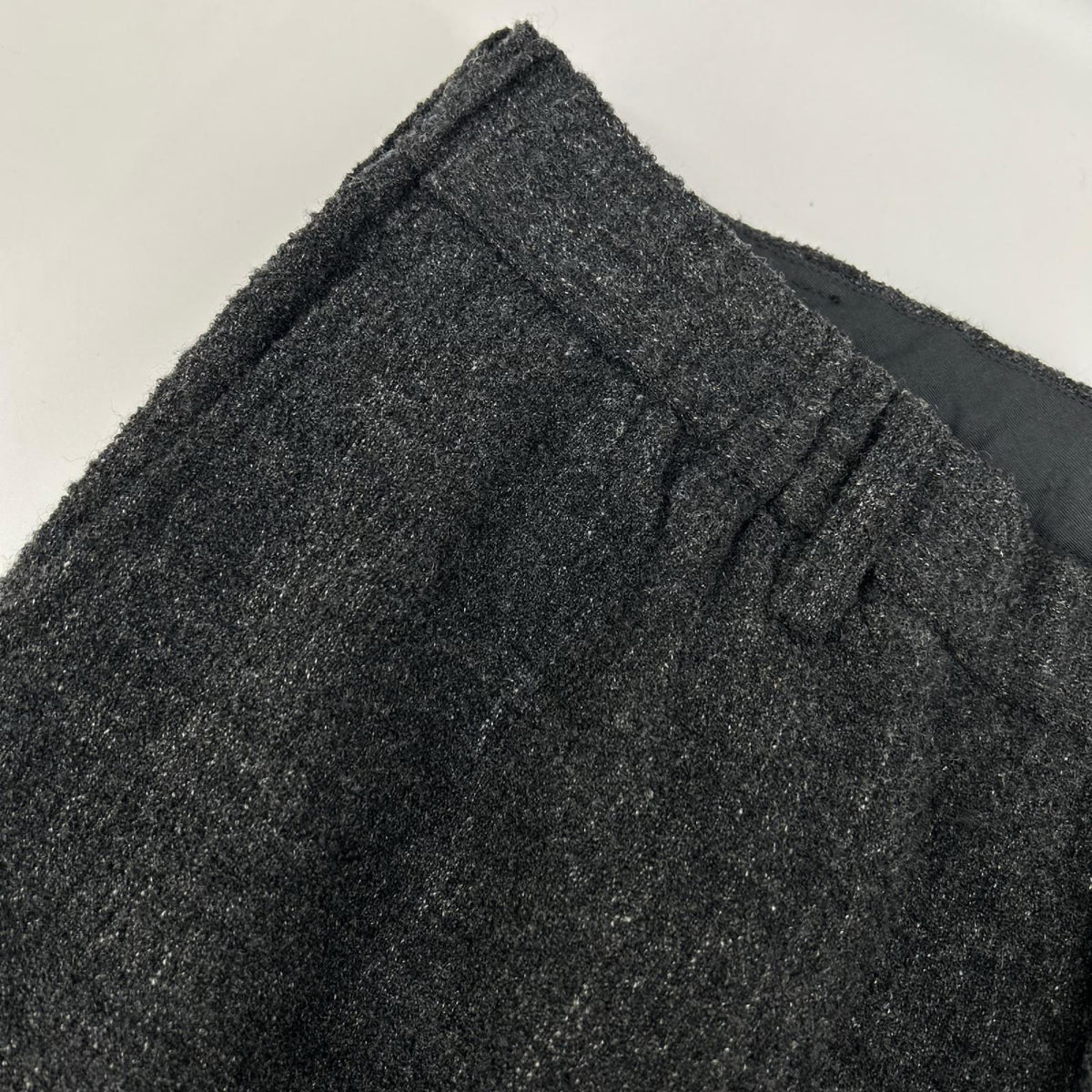 ISSEY MIYAKE MEN イッセイミヤケメン ME23FF025 ブラック ウール ストレートパンツ ボトムス