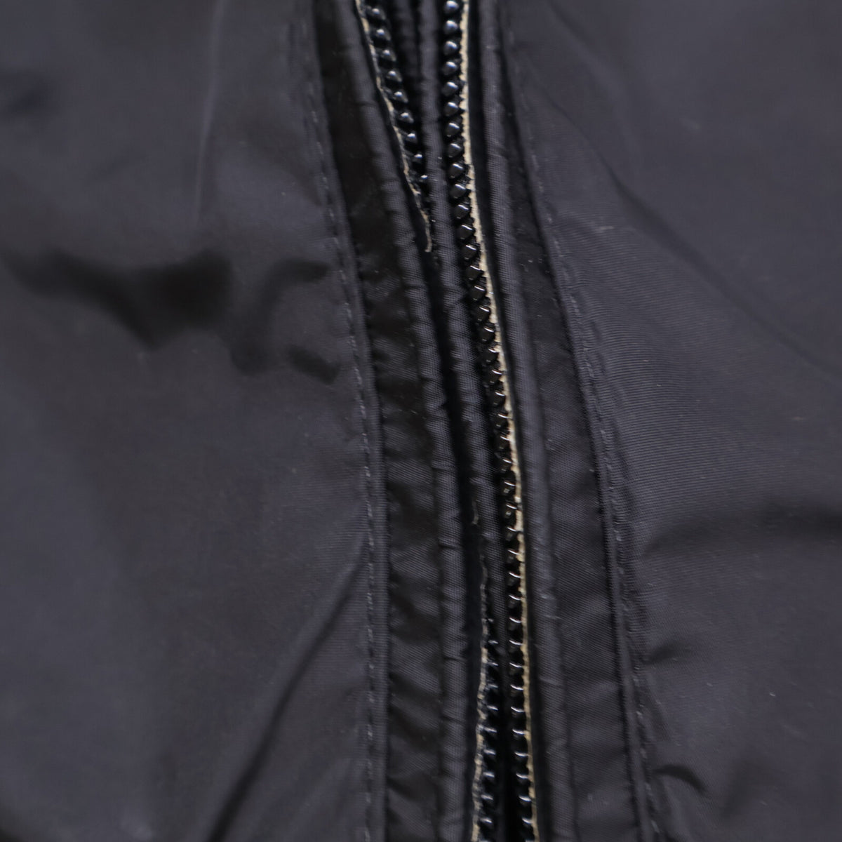MONCLER モンクレール MASSEREAU マセロー 内側ロゴ刺繍グログランテープ ナイロン フーディジャケット ジャケット