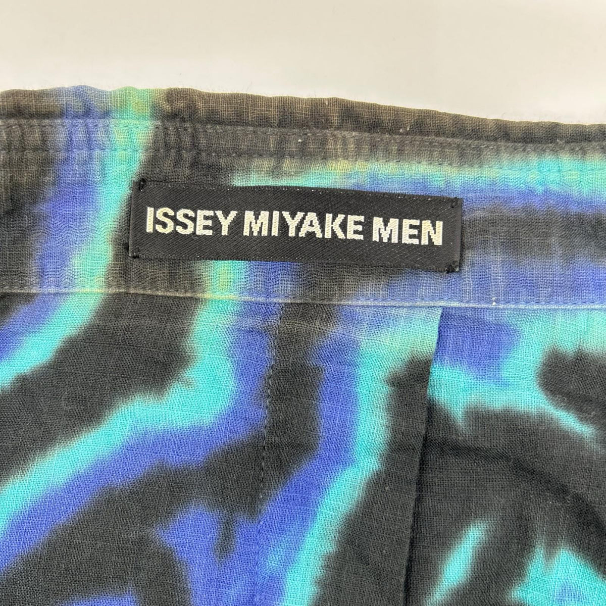 ISSEY MIYAKE MEN イッセイミヤケメン 14AW ME43FJ166 ブルー×ブラック サイケデリックラインプリントシャツ トップス
