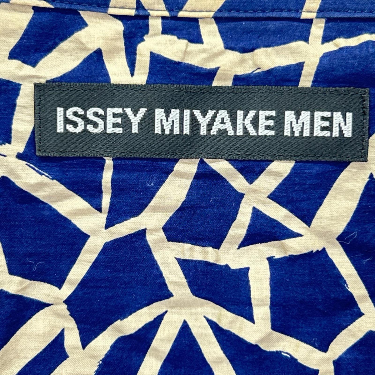 ISSEY MIYAKE MEN イッセイミヤケメン 18SS ME81FJ073 ネットカット シワ加工 総柄 長袖シャツ トップス
