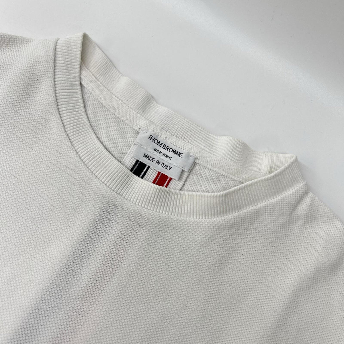 THOM BROWNE トムブラウン FJS013A-00050100 サイドボタン バックストライプ Tシャツ トップス