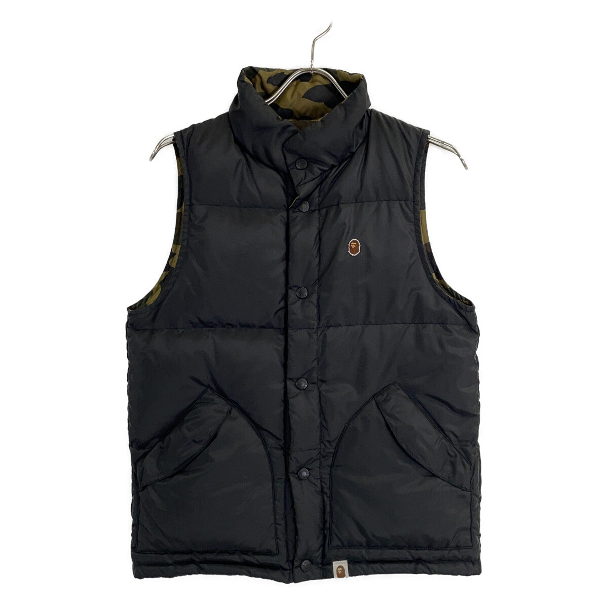 A BATHING APE アベイシングエイプ ブラック×オリーブドラブカラー エイプカモ リバーシブル ダウンベスト A BATHING APE アベイシングエイプ ブラック×オリーブドラブカラー