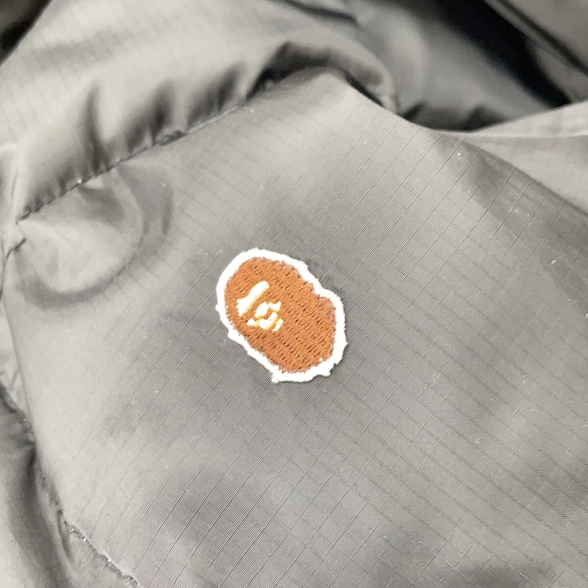 A BATHING APE アベイシングエイプ ブラック×オリーブドラブカラー
