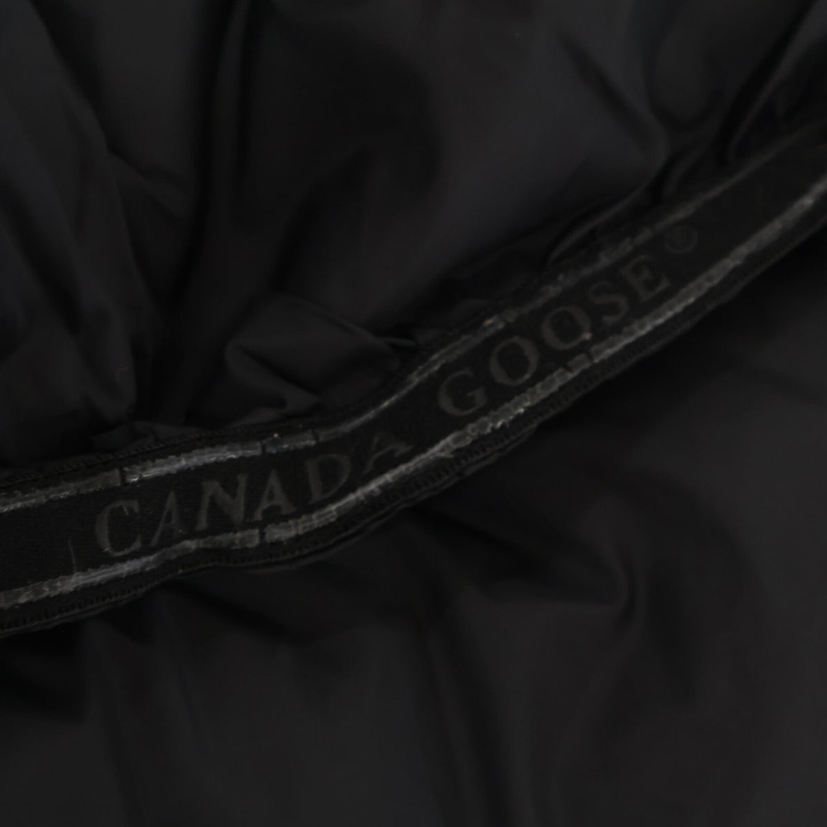 CANADA GOOSE CANADA GOOSE [Domestic authorized distributor: Griffin International Co., Ltd.] 4595JK Down Jacket with Fur-Trimmed Hood Jacket