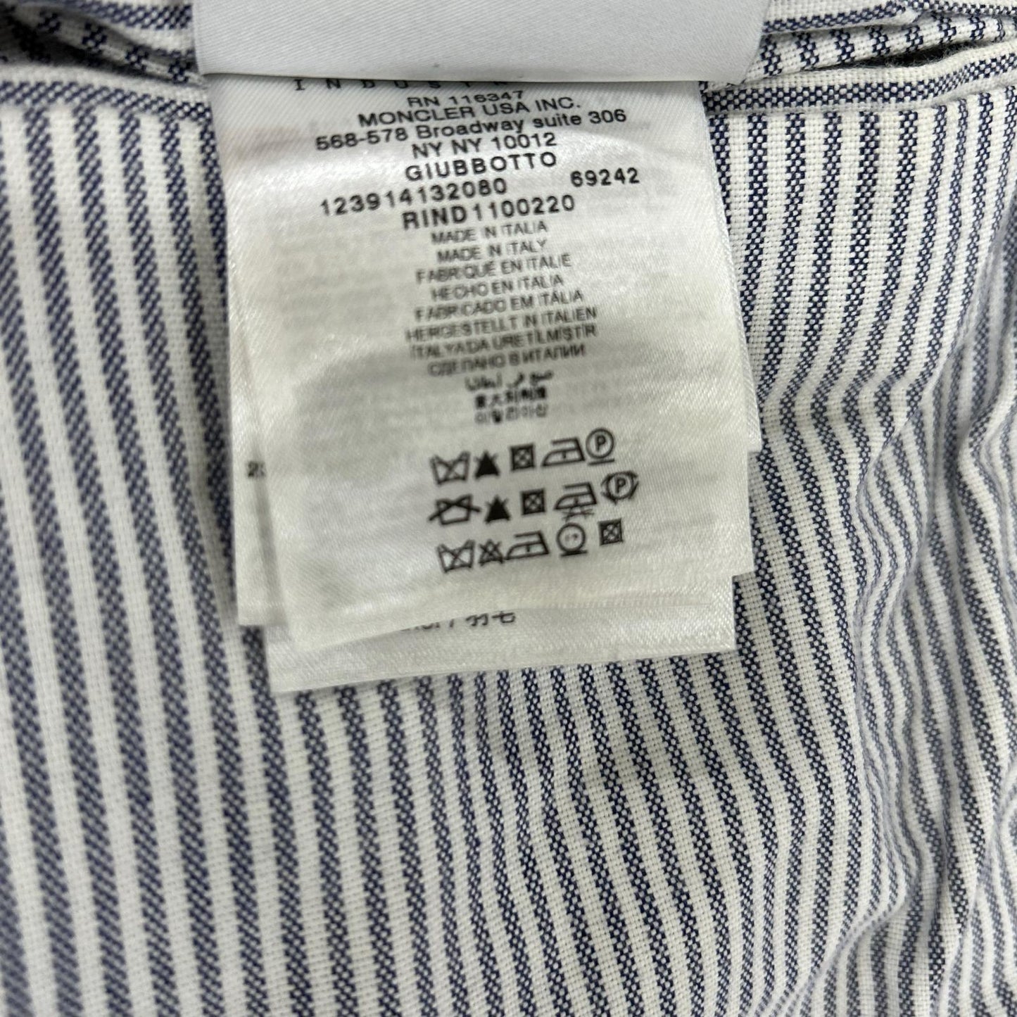 MONCLER 盟可睐 GAMME BLUE 线 GAMME BLUE 123914132080 袖部拼接 部分麂皮 连帽羽绒夹克 夹克