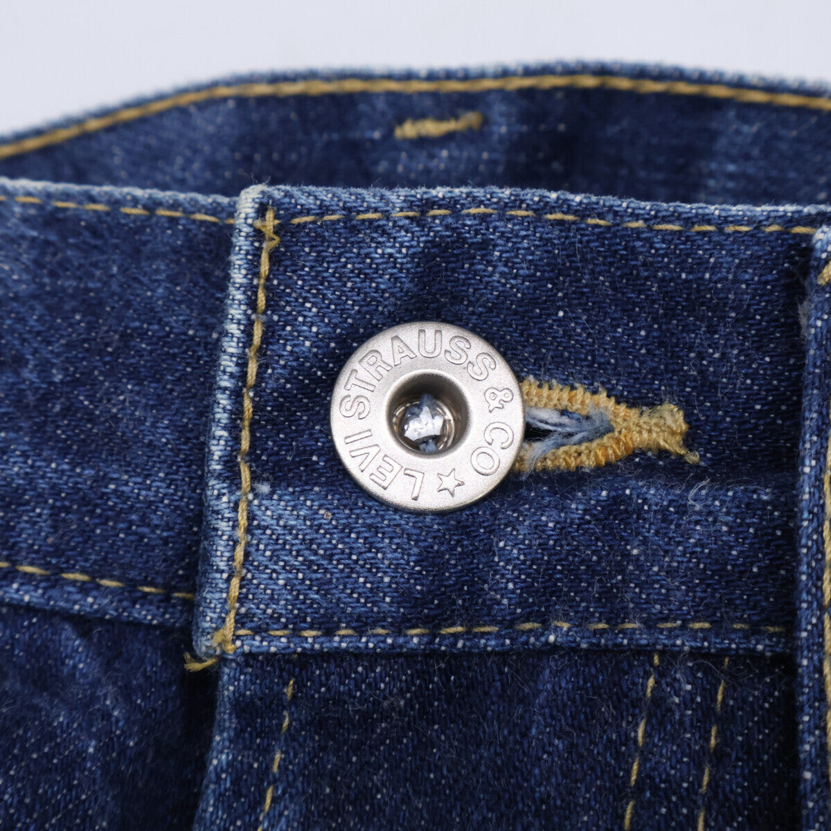 LEVI'S リーバイス L503BXX ビッグE 135周年 紙パッチ 裏ボタン刻印J22 赤耳 ボタンフライ デニムパンツ ボトムス