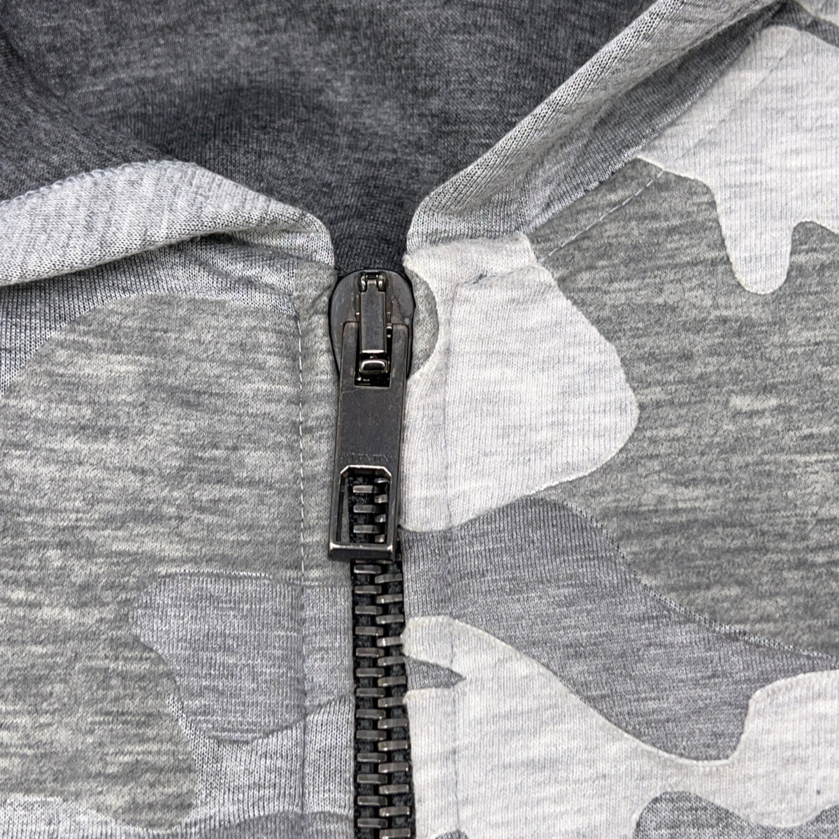 VALENTINO HVANC337-VN2139V Gray Camouflage Zip-Up Hoodie - Top