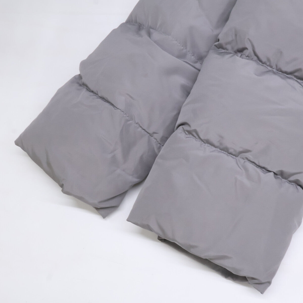 BALENCIAGA Balenciaga [Domestic authentic] 485738 down jacket