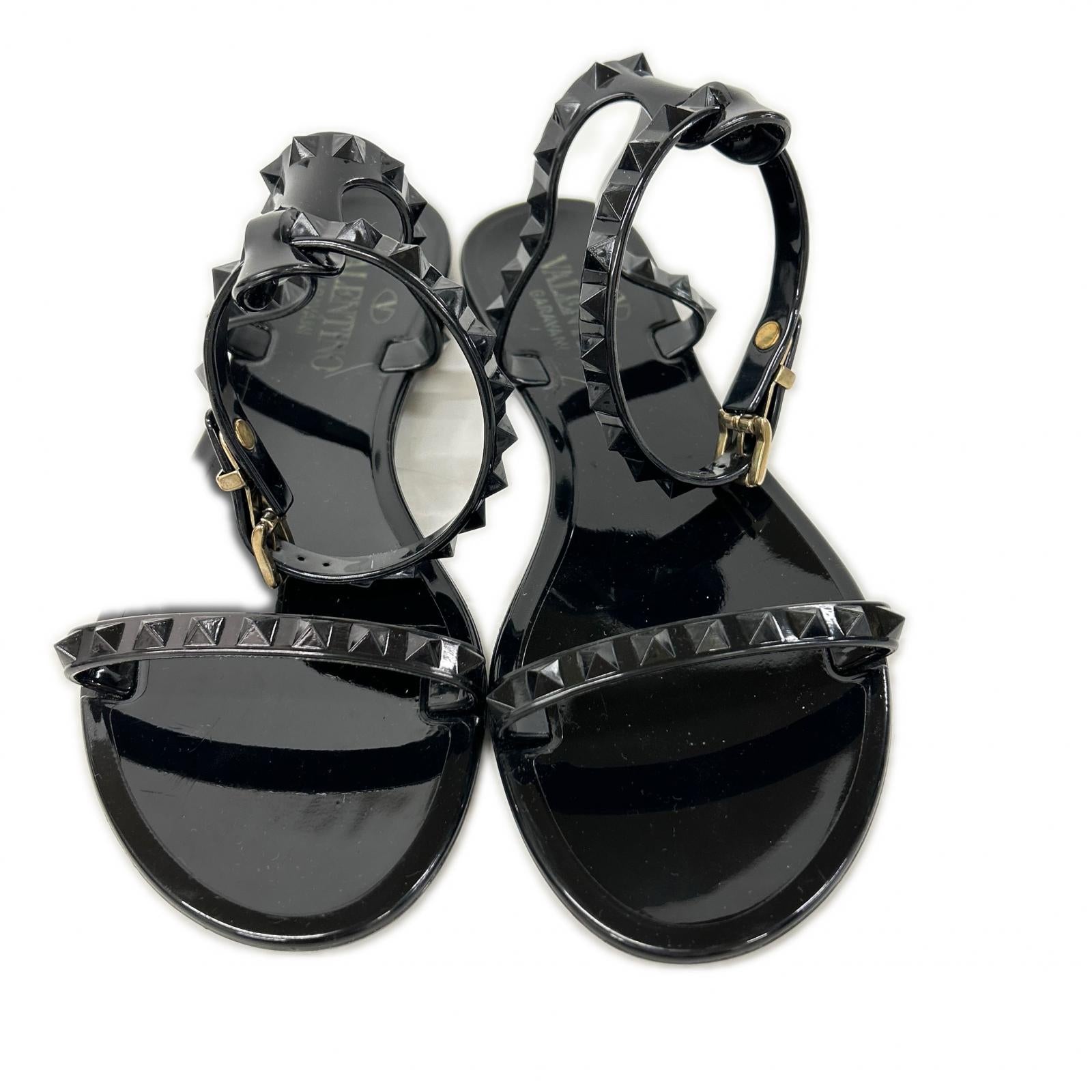 【美品】GWS00549 APVP01 Rockstud 铆钉带平底凉鞋 35 女士