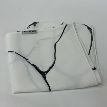 ISSEY MIYAKE イッセイミヤケ ﾎﾜｲﾄ IM13FH012 ｲｶｺｰﾄ ﾜﾝﾋﾟｰｽ　ﾊﾞﾝﾀﾞﾅ付 ワンピース 2 レディース