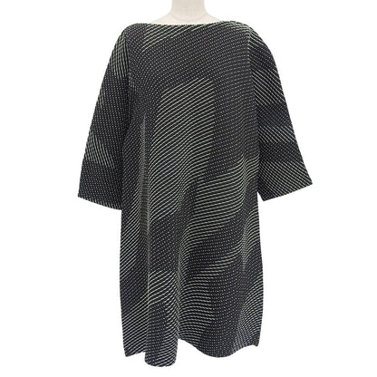 ISSEY MIYAKE イッセイミヤケ 美品 ウール混 総柄 ステッチ プリーツ ワンピース レディース ブラック 2 IM03FT127 ワンピース 2