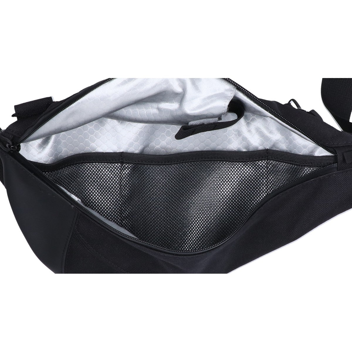 KEEP PURSUING KEEP PURSUING [Excellent condition] Nylon body bag for men