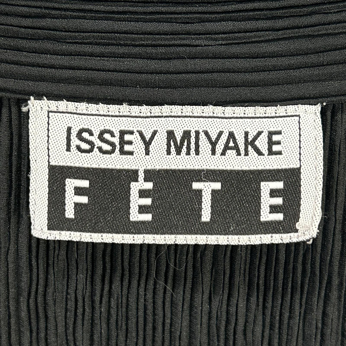 ISSEY MIYAKE FETE イッセイミヤケフェット IF52FD421 ブラック プリーツ テーラードジャケット ジャケット