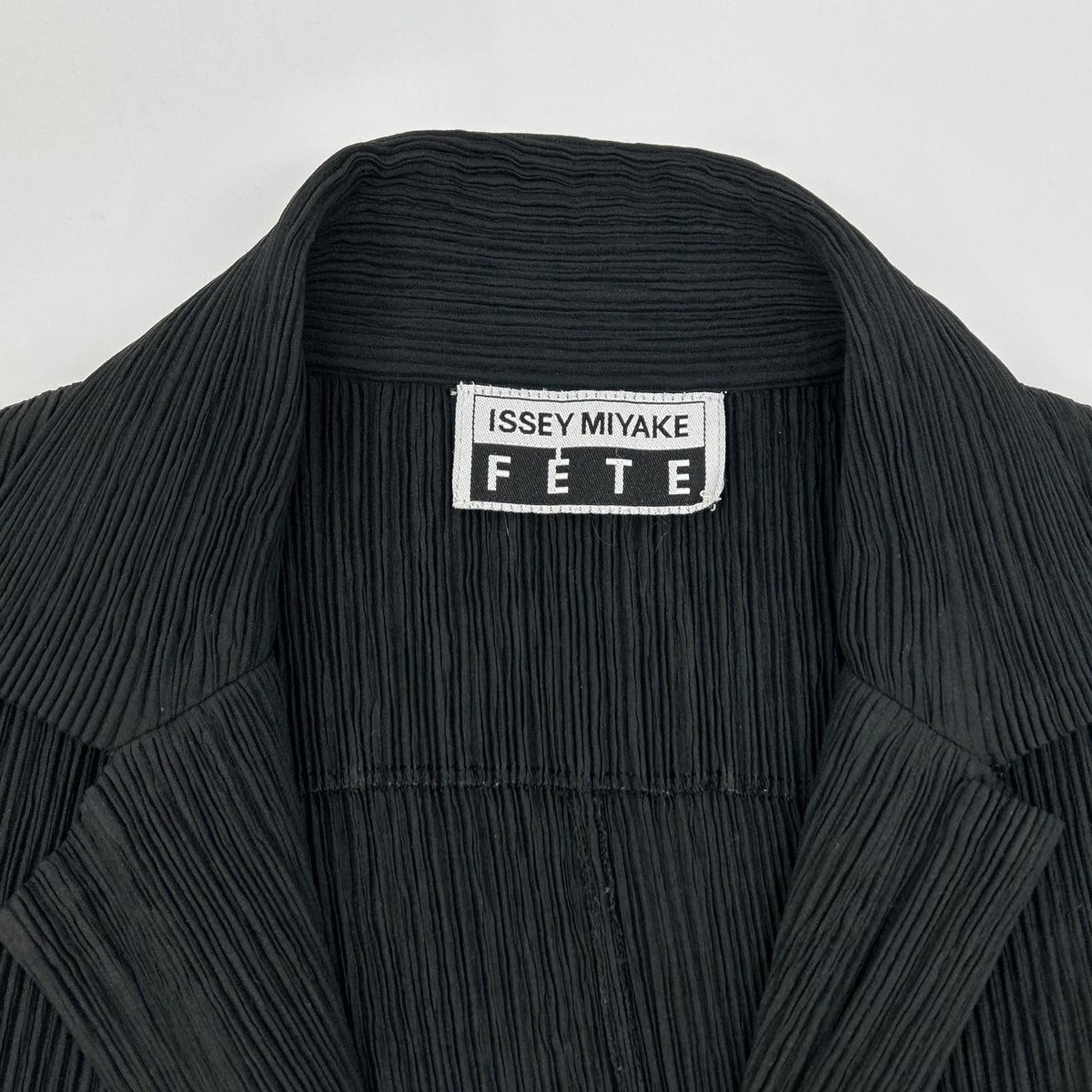 ISSEY MIYAKE FETE イッセイミヤケフェット IF52FD421 ブラック プリーツ テーラードジャケット ジャケット