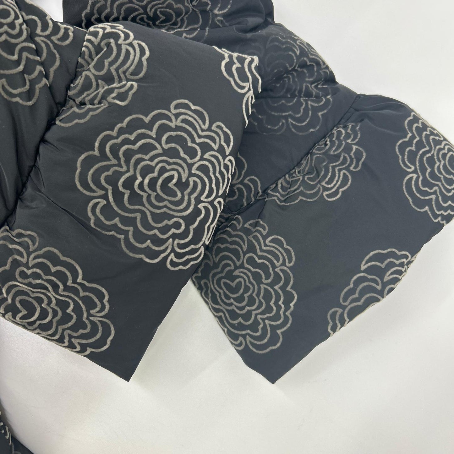 ARMANI COLLEZIONI DMB74WDM770 black floral padded jacket