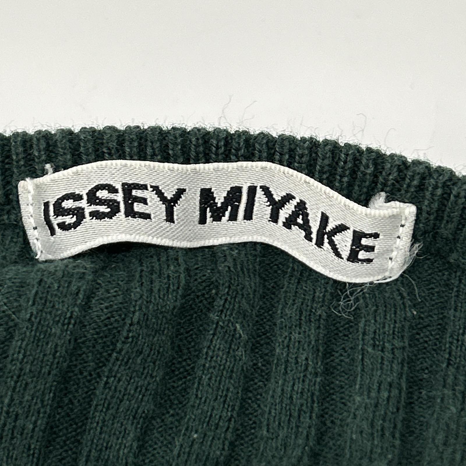 ISSEY MIYAKE イッセイミヤケ IM01KN046 グリーン クルーネック セーター トップス