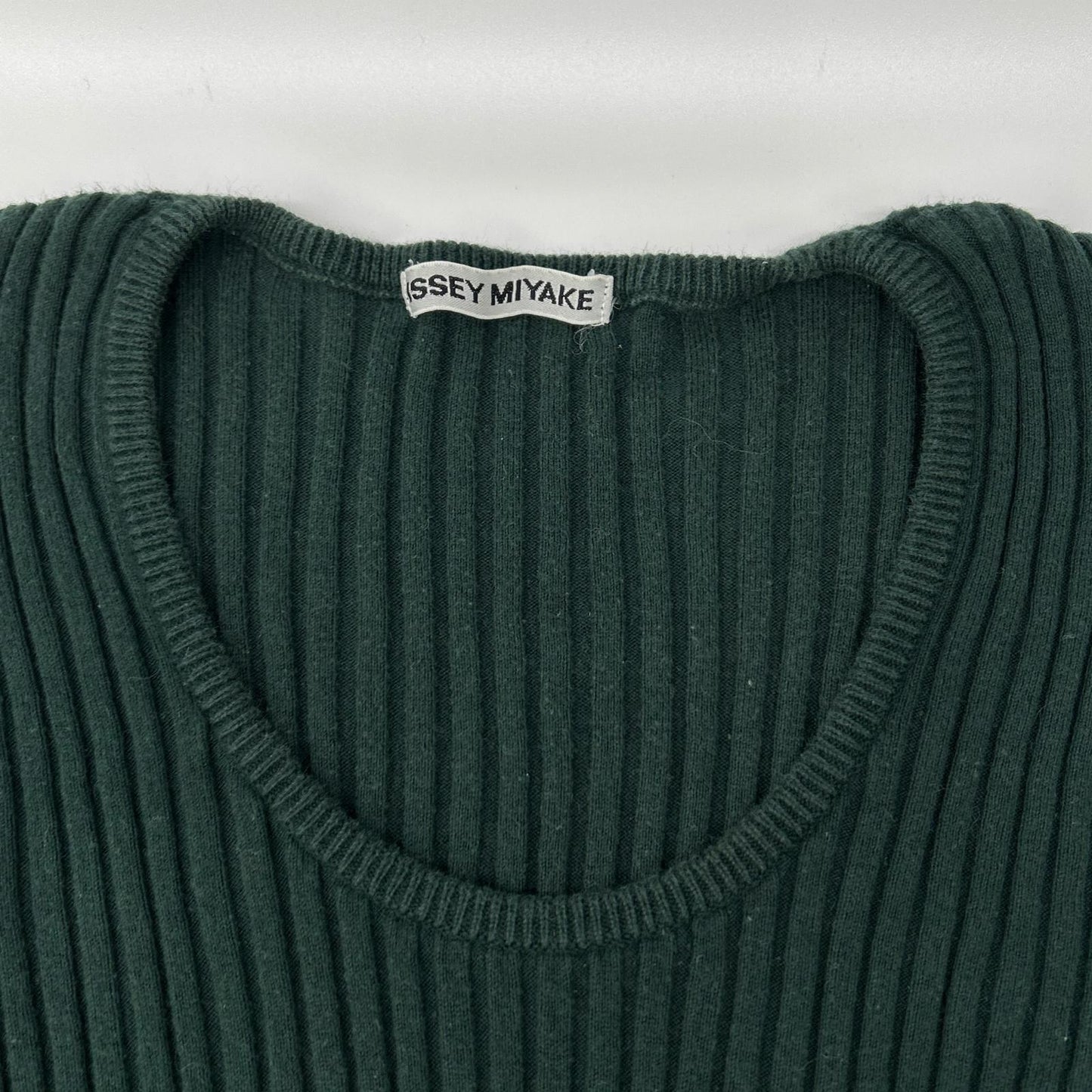 ISSEY MIYAKE イッセイミヤケ IM01KN046 グリーン クルーネック セーター トップス