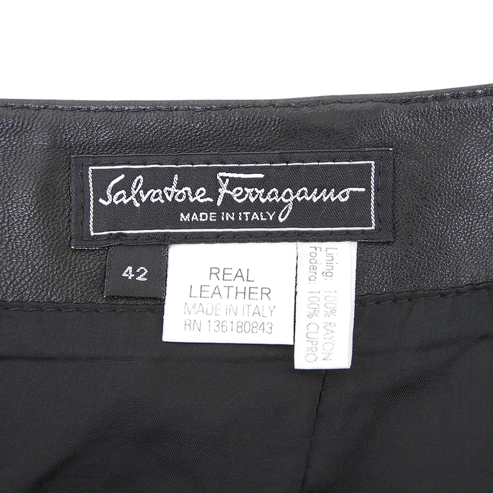 SalvatoreFerragamo サルバトーレフェラガモ 美品 レザー ミディ丈 スカート レディース ブラック 42 スカート