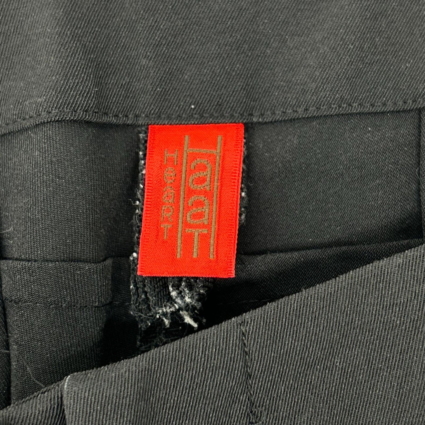 HaaT ISSEY MIYAKE ハート イッセイミヤケ HA73FF546 ブラック コットン混 ストレートパンツ ボトムス