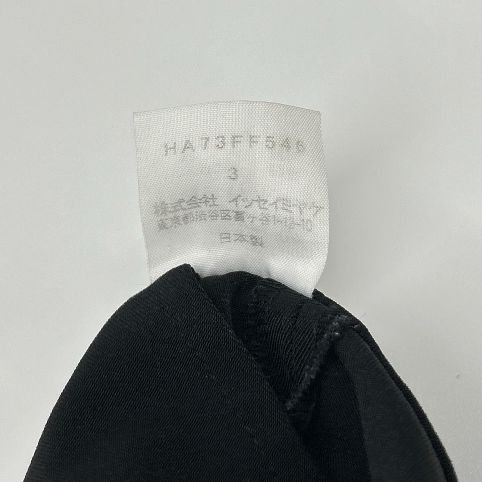 HaaT ISSEY MIYAKE ハート イッセイミヤケ HA73FF546 ブラック コットン混 ストレートパンツ ボトムス