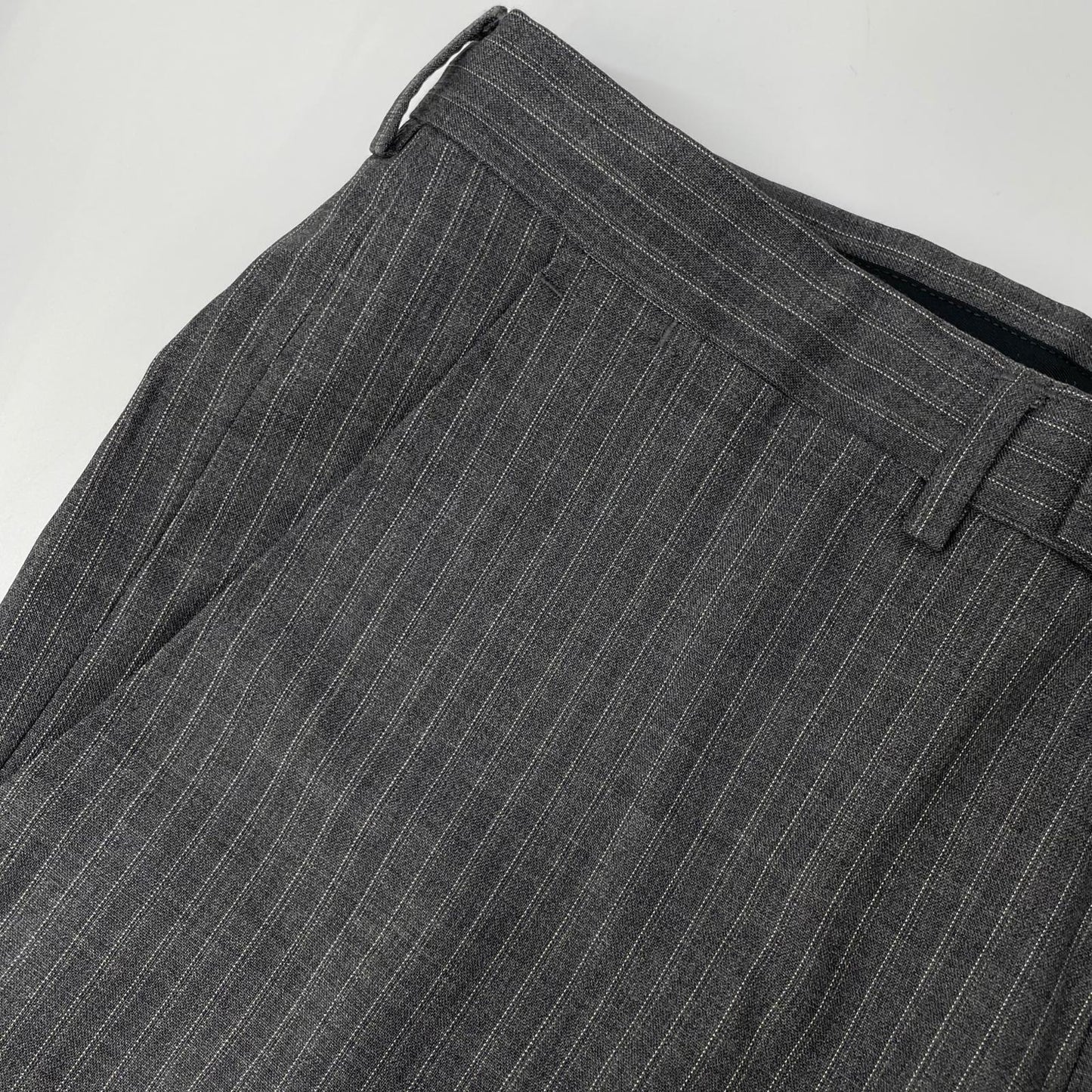 GUCCI グッチ グレー ウール ストライプ シングル 3B スーツ スーツ セットアップ
