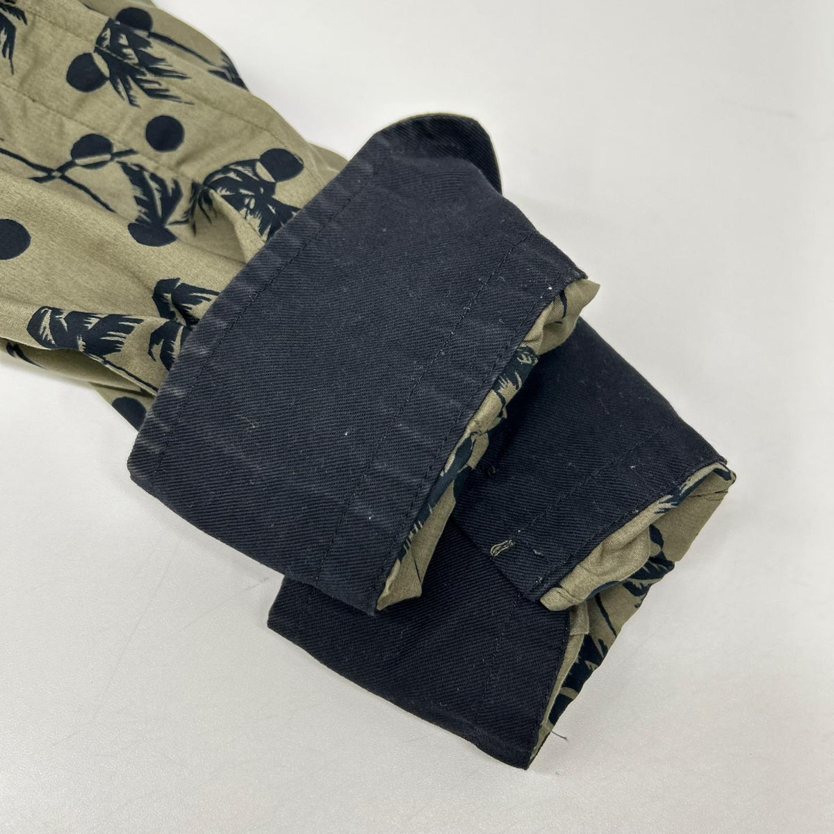 sacai サカイ ×SUN SURF 20-02201M カーキ ドローストリング シャツ トップス