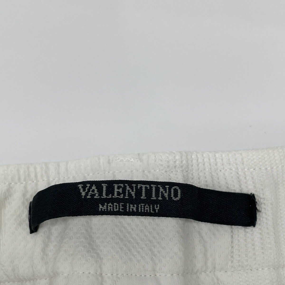 VALENTINO 华伦天奴 白色迷彩百慕大短裤 下装